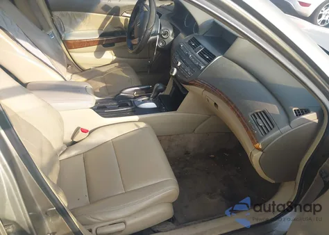 2009 Honda Accord 2.4 Ex-L z USA, uszkodzony, nr VIN 1HGCP26869A143772